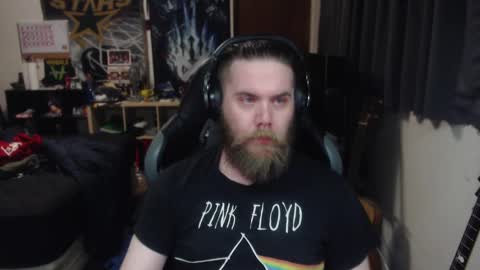 Snapshot of just_ryan88 chatting on 12/14/24, 07:40 Ryan online show from 12/14/24, 07:40