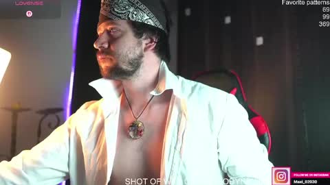 Maxi online show from 04/23/26, 12:23