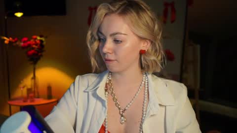 Alexa online show from 02/14/25, 09:21