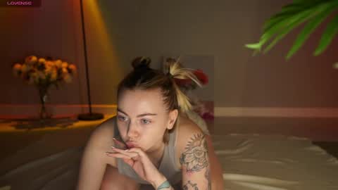 Snapshot of justbarbie chatting on 03/06/25, 03:45 Alexa online show from 03/06/25, 03:45