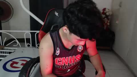 Snapshot of justcallme_cyril chatting on 01/16/26, 02:43 Cyril online show from 01/16/26, 02:43