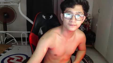 Snapshot of justcallme_cyril chatting on 01/18/26, 08:45 Cyril online show from 01/18/26, 08:45