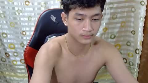 Snapshot of justcallme_cyril chatting on 02/05/26, 03:44 Cyril online show from 02/05/26, 03:44