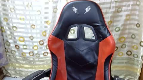 Snapshot of justcallme_cyril chatting on 02/13/26, 09:33 Cyril online show from 02/13/26, 09:33