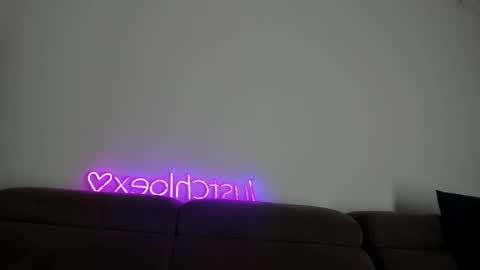 Snapshot of justchloex chatting on 11/09/25, 07:06 Chloe online show from 11/09/25, 07:06