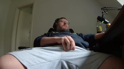 Just Flo ---  online show from 04/02/26, 02:58