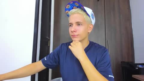 justin_biker online show from 11/02/25, 10:28