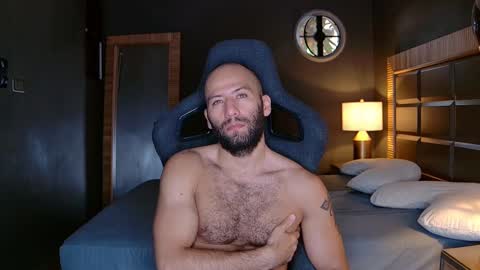 Justin online show from 02/24/25, 01:31