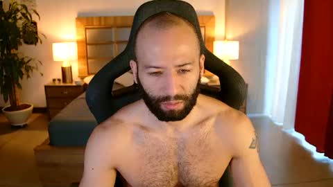 Snapshot of justin_hton chatting on 07/19/26, 02:32 Justin online show from 07/19/26, 02:32