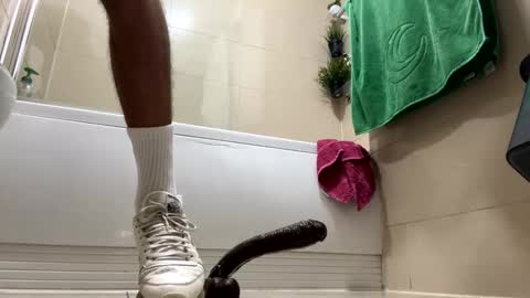 Justin online show from 10/16/25, 07:42