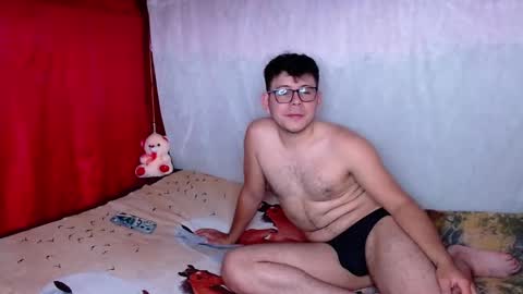 JUSTIN Y JAZMIN online show from 02/07/26, 06:33