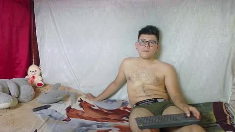 JUSTIN Y JAZMIN online show from 03/04/26, 08:26