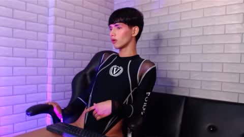 Snapshot of justin_spencer chatting on 03/07/25, 06:46 Justin online show from 03/07/25, 06:46