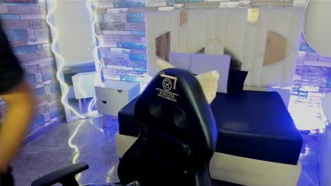  justin  online show from 04/11/26, 11:36