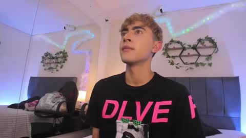 Justin online show from 12/01/25, 11:26