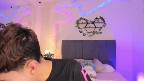 Snapshot of justinbe_ chatting on 01/09/26, 11:13 Justin online show from 01/09/26, 11:13