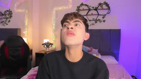 Snapshot of justinbe_ chatting on 01/13/26, 11:26 Justin online show from 01/13/26, 11:26