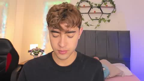 Snapshot of justinbe_ chatting on 01/19/26, 11:25 Justin online show from 01/19/26, 11:25