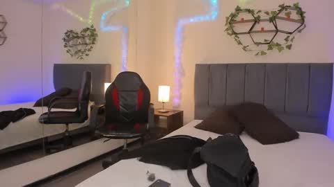 Snapshot of justinbe_ chatting on 02/26/26, 11:20 Justin online show from 02/26/26, 11:20