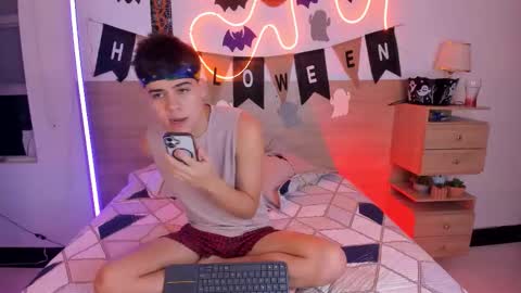 Justin online show from 10/27/25, 01:59