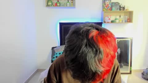 Justine online show from 11/14/25, 12:48