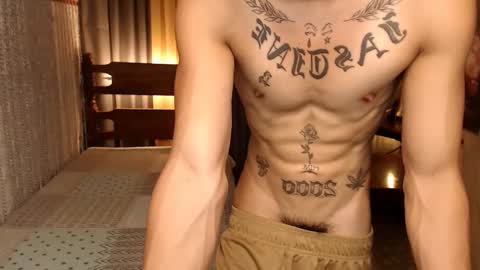 justine_hunk online show from 12/23/24, 11:49