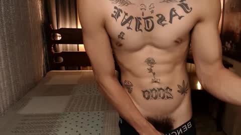justine_hunk online show from 02/01/25, 07:15