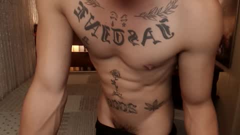 Snapshot of justine_hunk chatting on 04/25/26, 06:05 justine_hunk online show from 04/25/26, 06:05