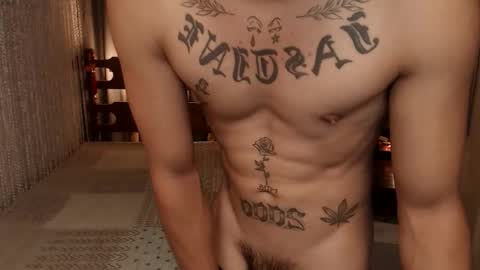 Snapshot of justine_hunk chatting on 05/15/26, 06:42 justine_hunk online show from 05/15/26, 06:42