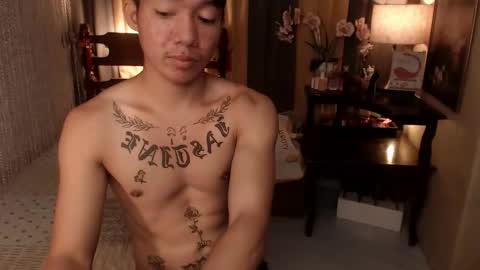 Snapshot of justine_hunk chatting on 05/30/26, 04:31 justine_hunk online show from 05/30/26, 04:31