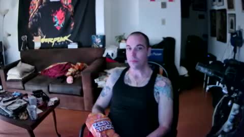 Snapshot of justinelsmith chatting on 10/19/25, 12:44 justinelsmith online show from 10/19/25, 12:44