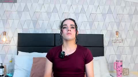 Justine online show from 11/28/25, 03:31