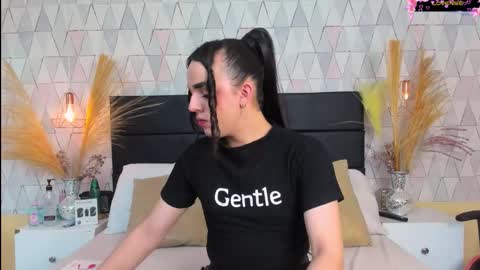 Justine online show from 02/18/26, 04:19