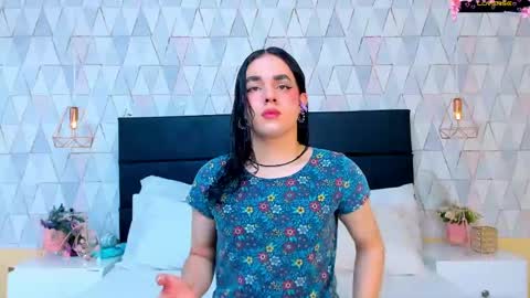 Justine online show from 04/17/26, 04:04