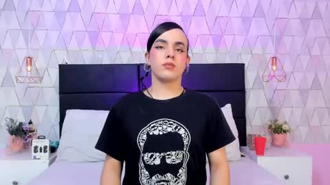 Justine online show from 04/25/26, 04:04