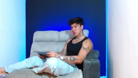 justinfuller_31 online show from 12/21/25, 03:30