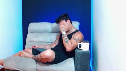 justinfuller_31 online show from 01/15/26, 05:45