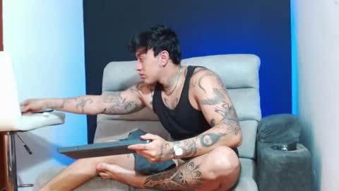 justinfuller_31 online show from 05/14/26, 06:04