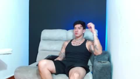 Snapshot of justinfuller_31 chatting on 06/11/26, 02:53 justinfuller_31 online show from 06/11/26, 02:53
