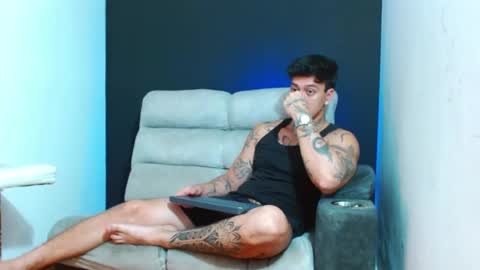 Snapshot of justinfuller_31 chatting on 07/08/26, 04:55 justinfuller_31 online show from 07/08/26, 04:55