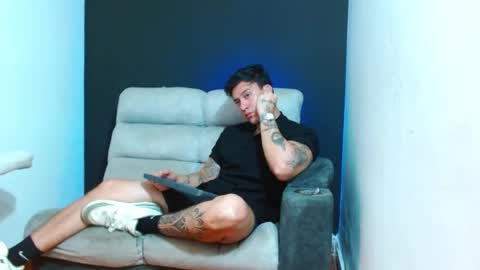 Snapshot of justinfuller_31 chatting on 07/10/26, 05:34 justinfuller_31 online show from 07/10/26, 05:34
