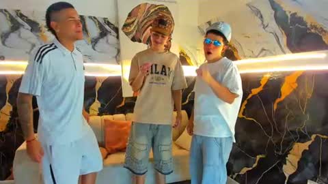 justingtime21 online show from 06/11/26, 09:46
