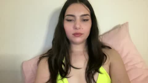 Snapshot of justjessiedirtygirl chatting on 01/01/25, 11:49 Jess online show from 01/01/25, 11:49