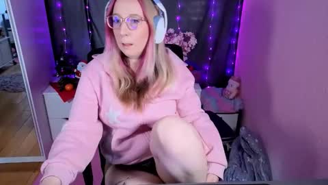 Kerry online show from 12/15/25, 09:24