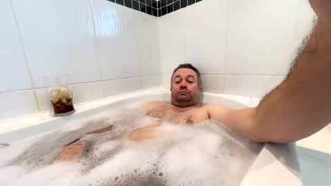 justmav online show from 12/19/25, 10:44