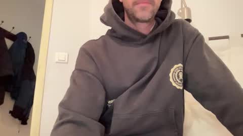 justmeandyou00 online show from 11/11/25, 10:37