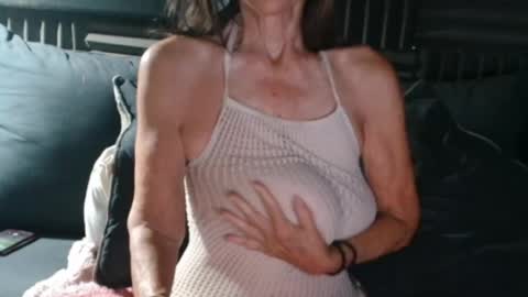 Bev aka Diamond online show from 06/06/26, 10:20