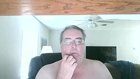 justmedm64 online show from 02/23/25, 06:56