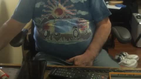 justmeohio online show from 04/23/26, 05:26