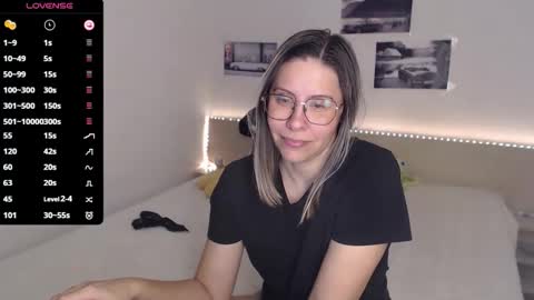 Julie online show from 11/15/25, 05:16